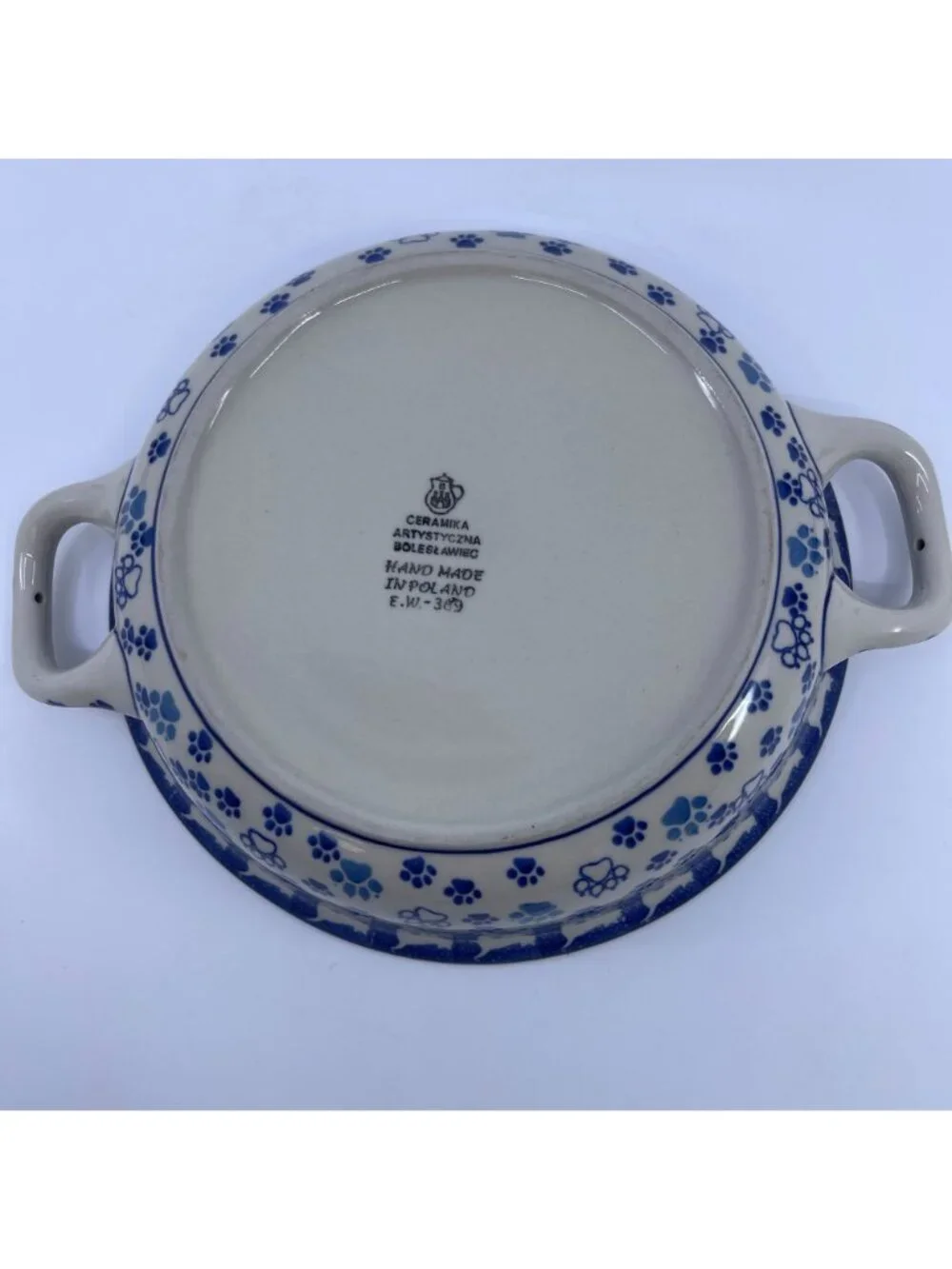 handmade polish pottery baker with 2 handles boo boo kitty paws pattern
